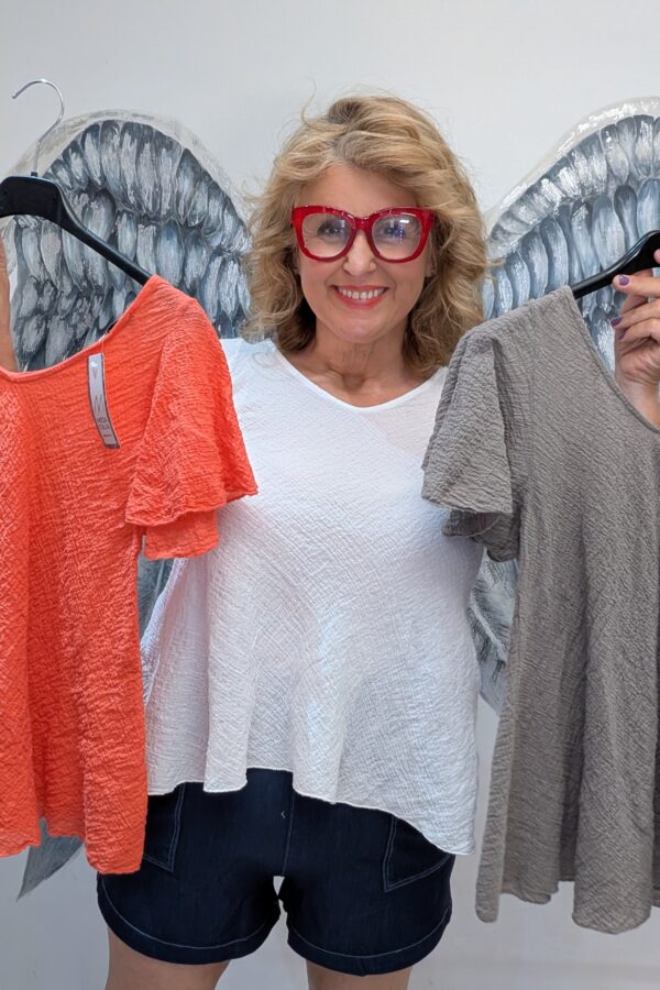 Moda Top (One Size fits 10-16)