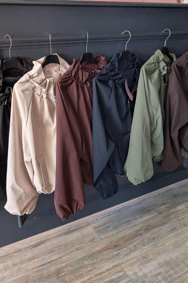 Moda Jacket (Lots Of Colours)