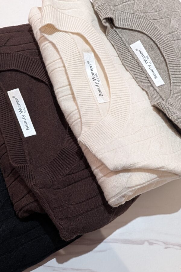Emma Fine Knit Cable Jumper ( 2 Sizes 10/12 & 14/16)