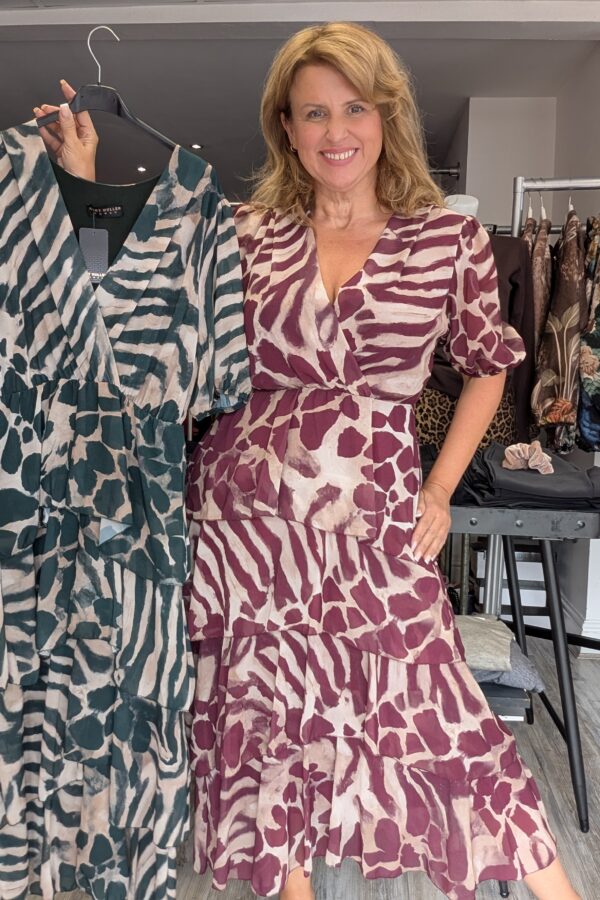 Jay Frill Tiered Dress (L/XL Fits Size 12 to 16)